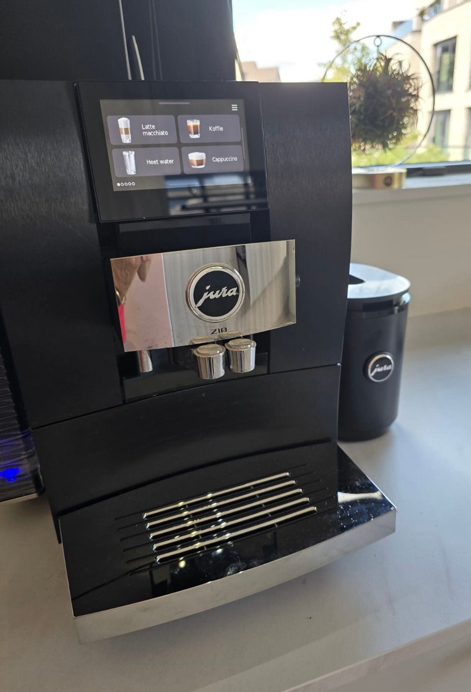Jura z10 eb aluminium black, Ophalen, Afneembaar waterreservoir, 10 kopjes of meer, Koffiemachine