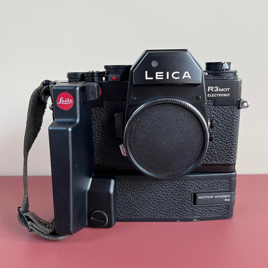 Leica R3 met motorwinder en handgreep - OVP, Audio, Tv en Foto, Fotocamera's Analoog, Ophalen of Verzenden, Leica