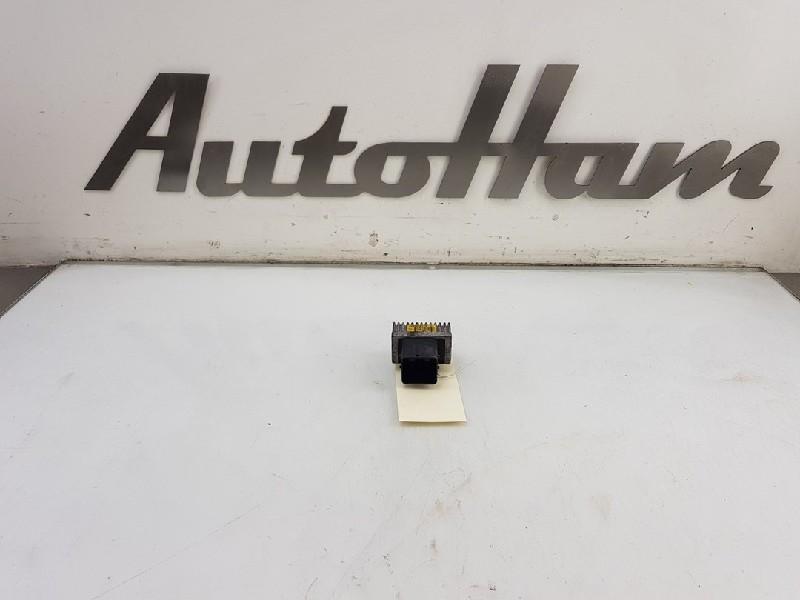 RELAIS BOUGIE PRECHAUFFAGE Opel Vivaro (|8200859243|), Utilisé, Opel