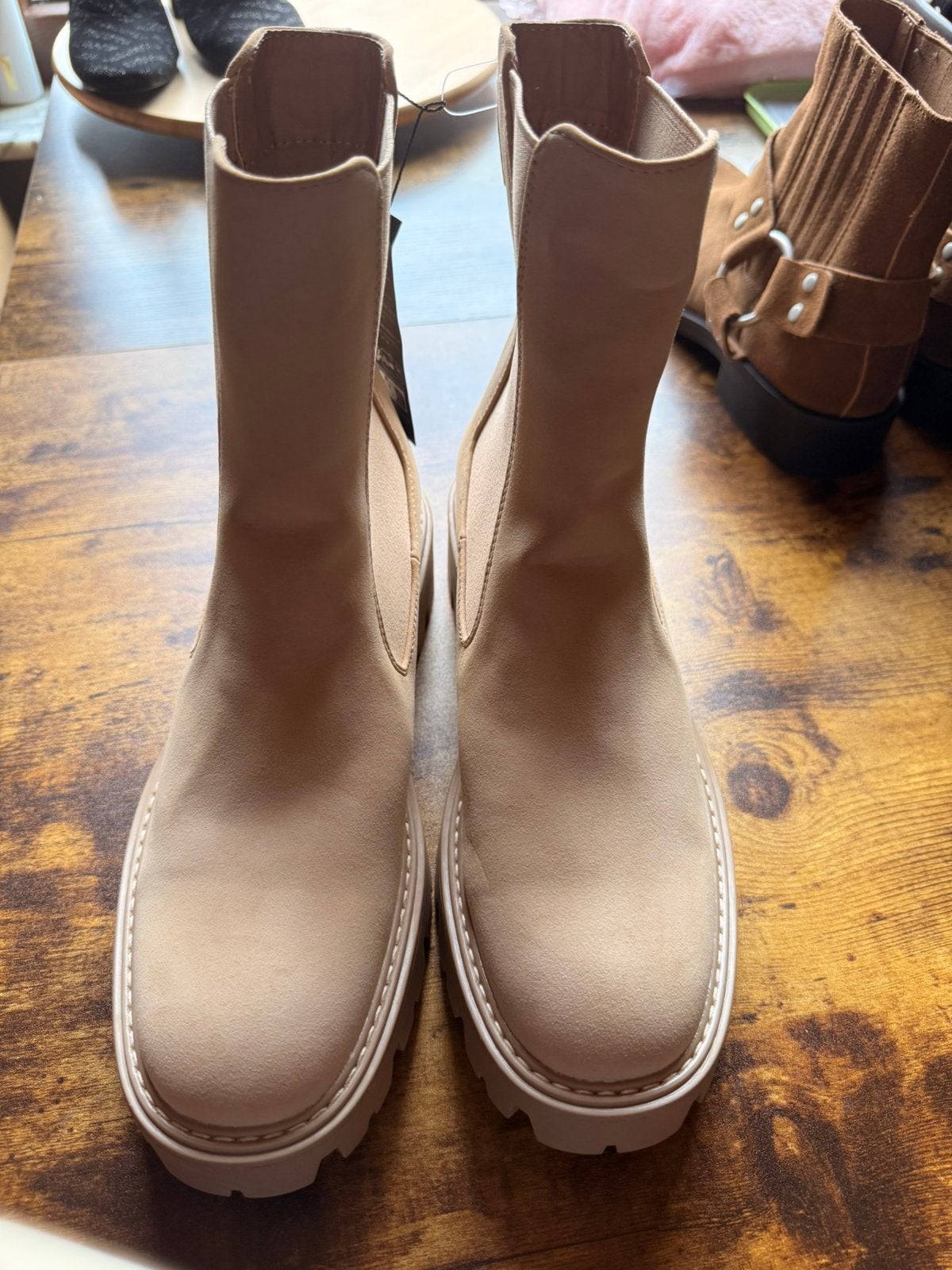 Bottines beiges signées Only, Vêtements | Femmes, Chaussures, Neuf, Enlèvement ou Envoi, Beige, Boots et Botinnes