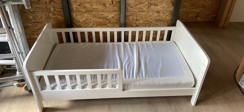 Peuterbed, Ophalen, Gebruikt, Wit