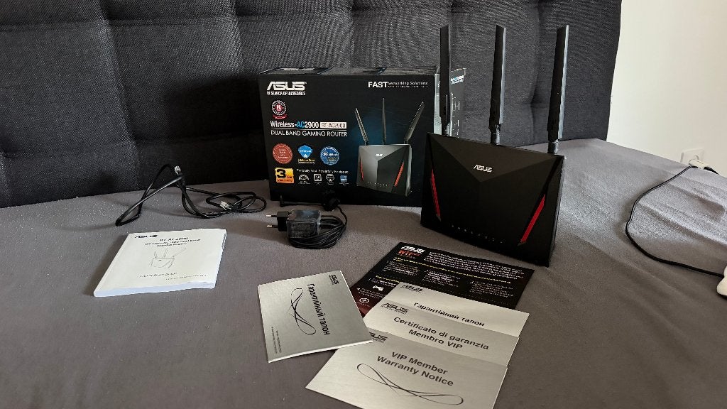 ASUS RT-AC2900 Dual Band Gaming Router AC2900, Computers en Software, Ophalen of Verzenden, Zo goed als nieuw, Router met modem