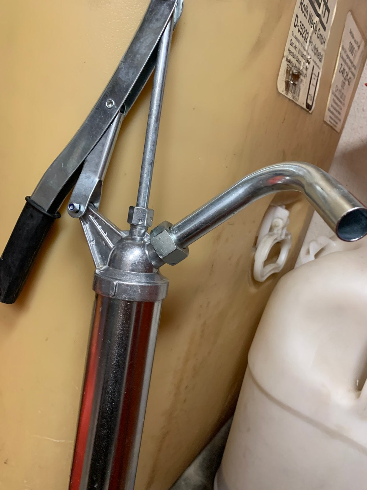 Mazoutpomp – €15, Fietsen en Brommers, Ophalen