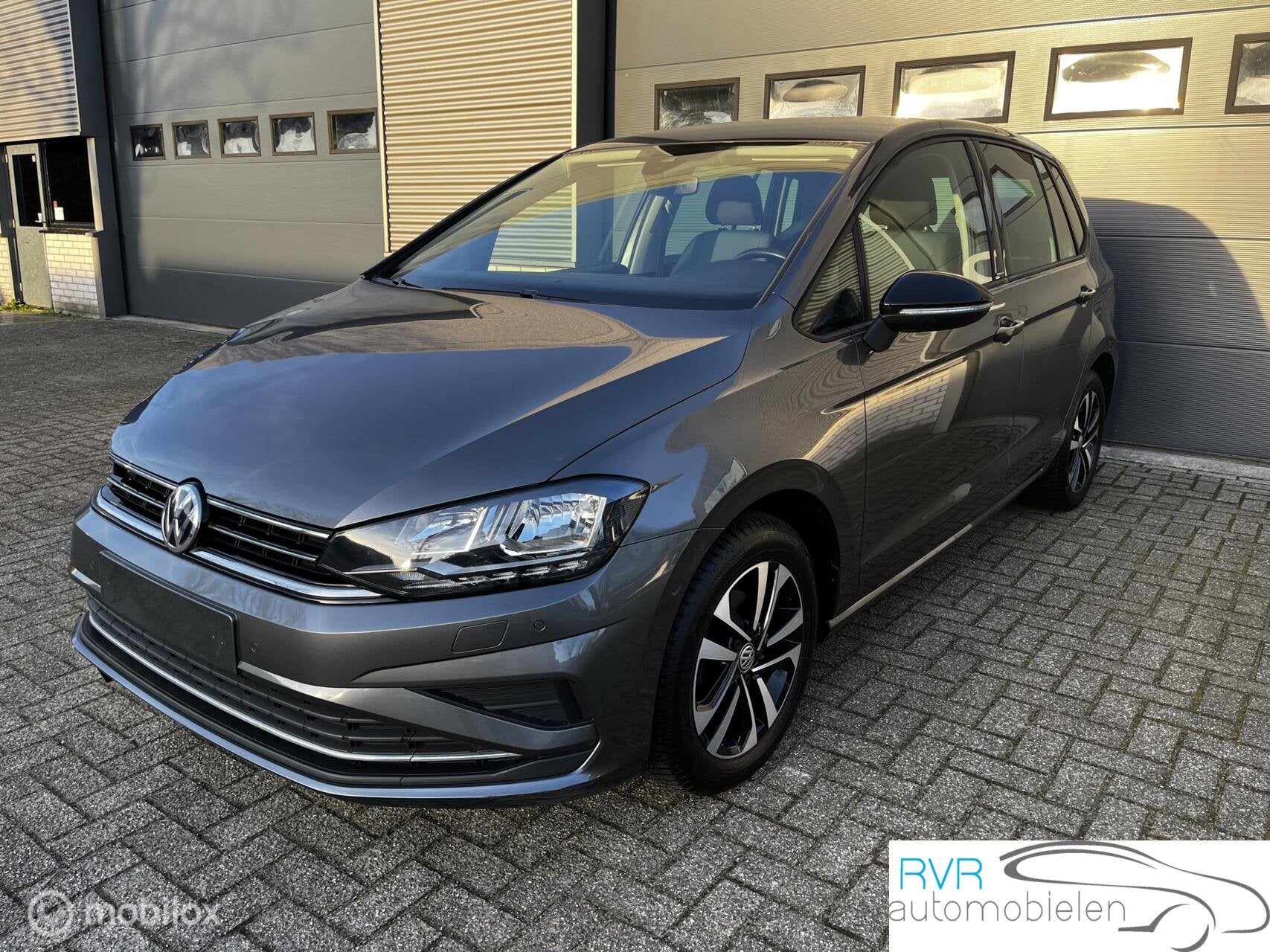 Volkswagen Golf Sportsvan 1.0 TSI AUTOMAAT/CRUISE/CAMERA/PDC, 1360 kg, Argent ou Gris, Achat, Noir