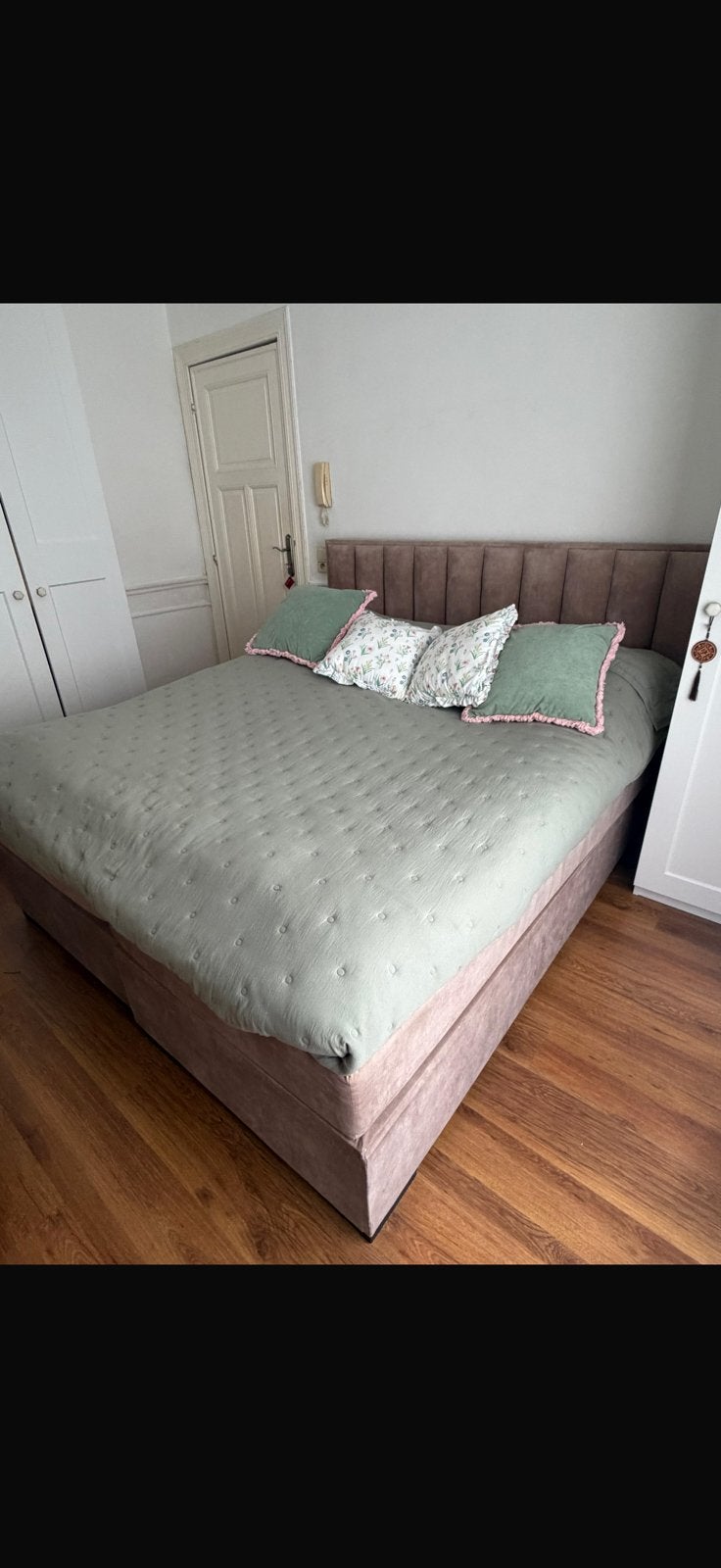 Box spring prix negociable, Maison & Meubles, Enlèvement, Utilisé, Deux personnes, King size