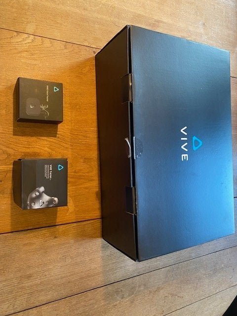 HTC Vive Pro 2 Full Kit + Vive Tracker 3.0 + Facial Tracker, Enlèvement ou Envoi, Comme neuf