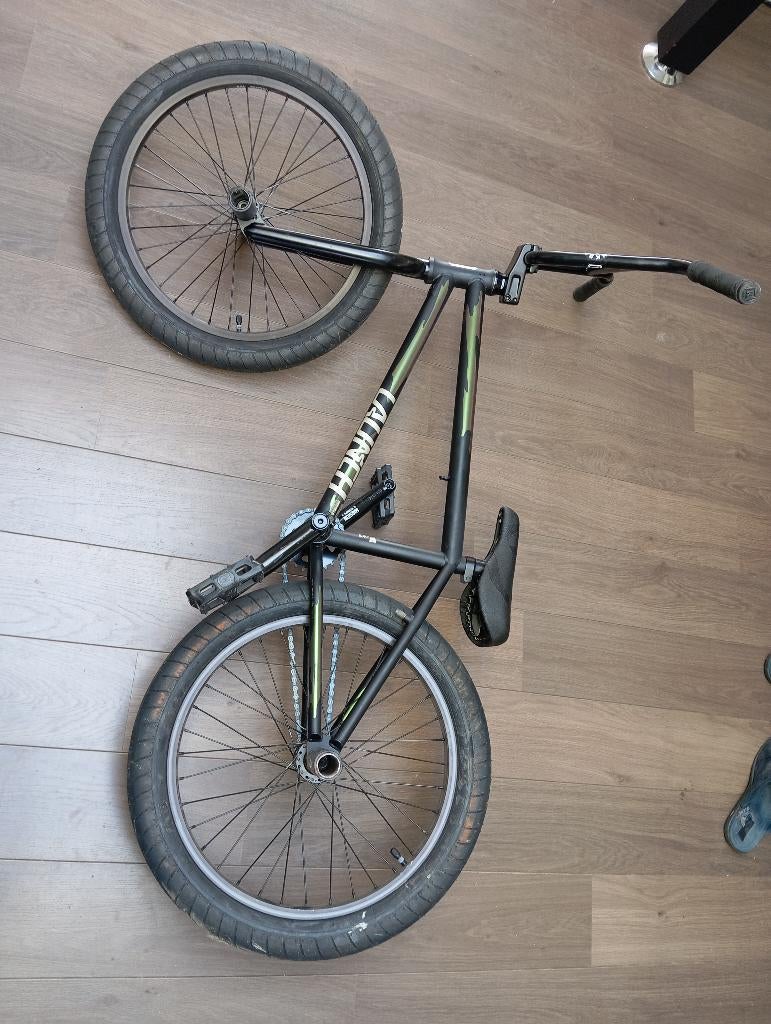 Kink bmx 20', Ophalen, Zo goed als nieuw, 16 tot 20 inch, Stuur 360° draaibaar