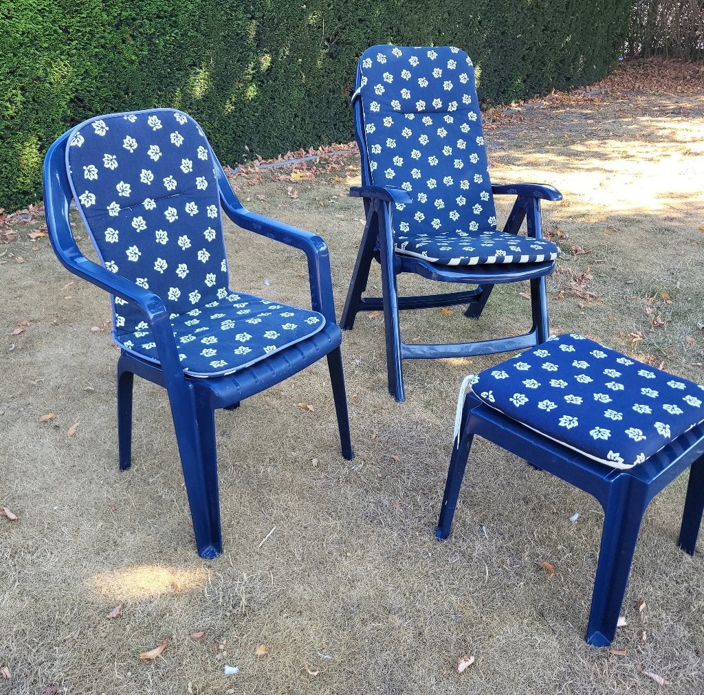 tuinset met kussens en tafeltje, Ophalen, Gebruikt, Kunststof, Stapelbaar