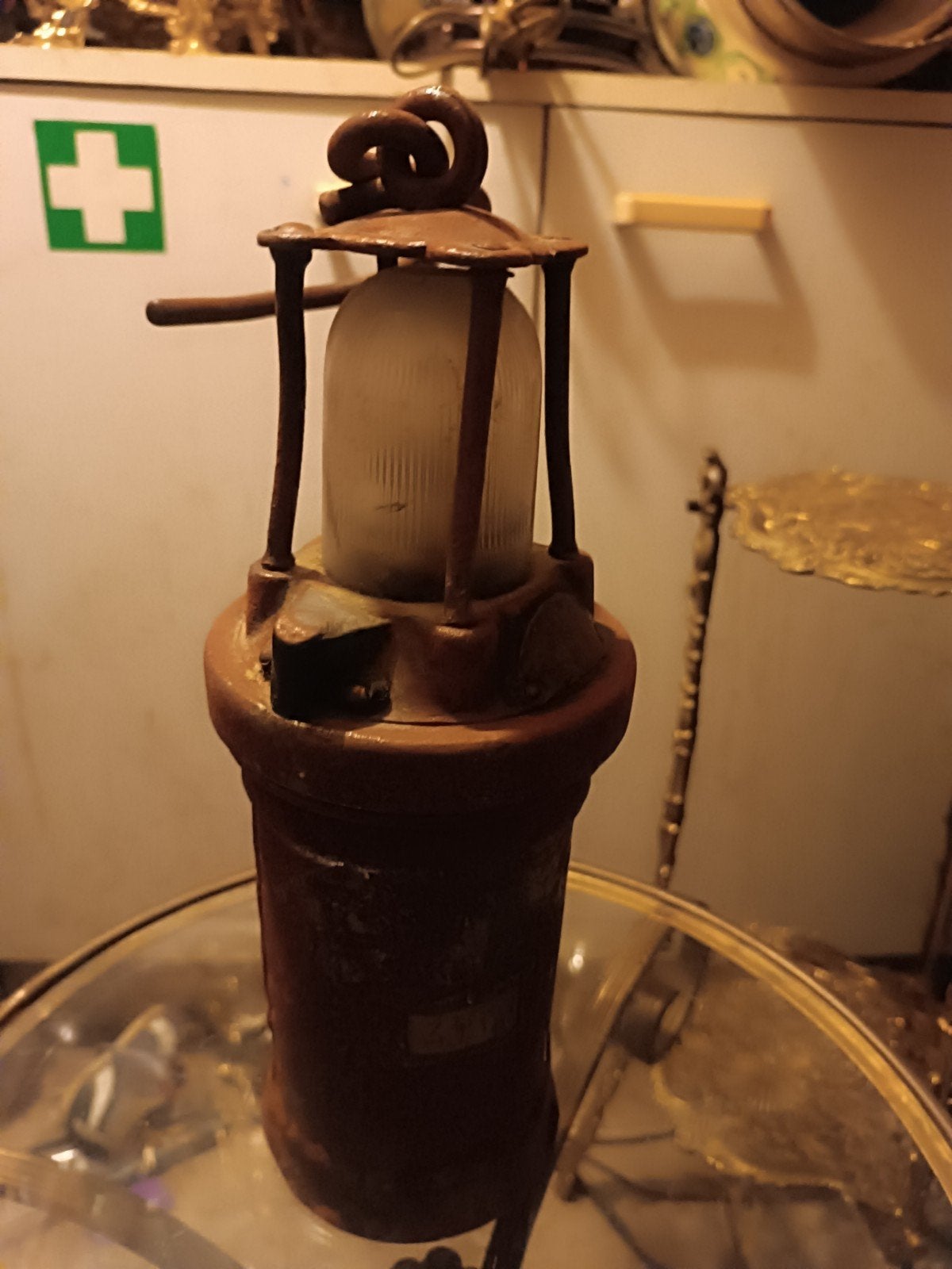 ancienne lampe de mine, Enlèvement