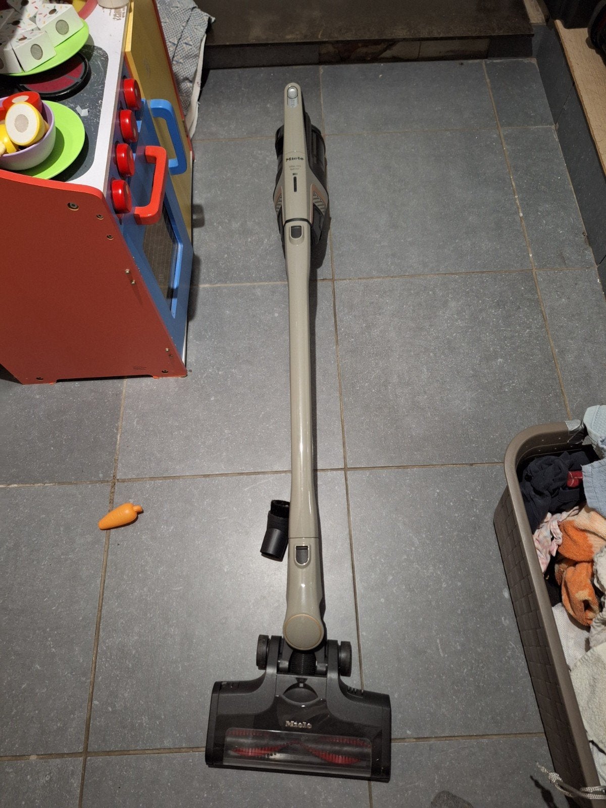 Steelstofzuiger Miele Triflex hx2 sprinter, Enlèvement, Comme neuf, Aspirateur balai, Miele