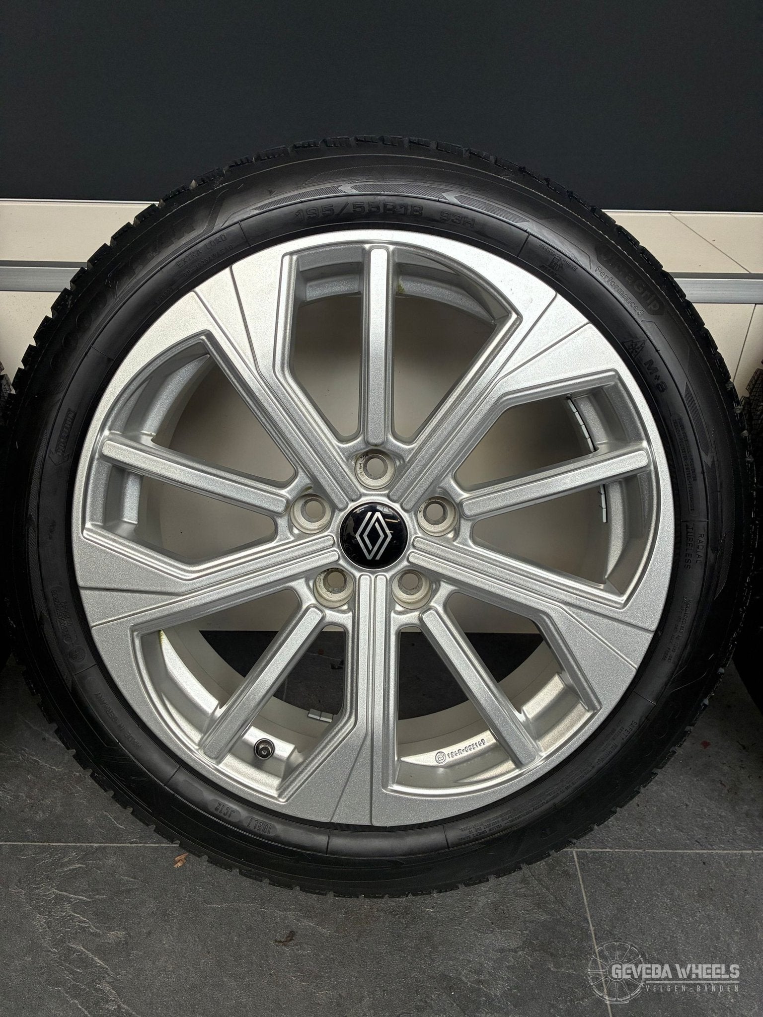 18” Renault 5 sport velgen + winterbanden 5x114.3 195/55/18, 18 inch, Gebruikt, -, -