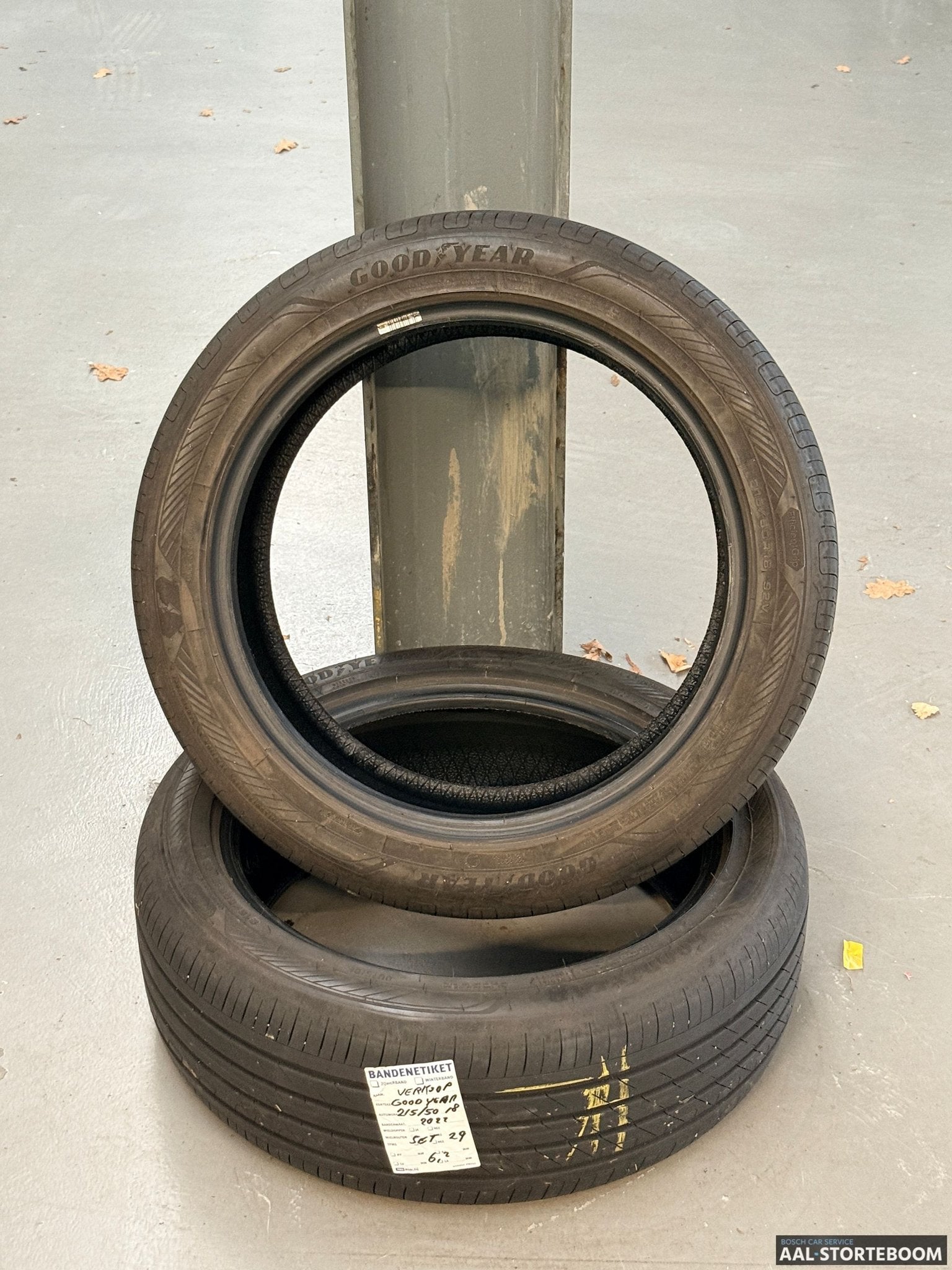 2x zomerbanden 215/50 R18 92V Goodyear EG Performance 2, Autos : Pièces & Accessoires, 215 mm, -, Véhicule de tourisme, Pneus été