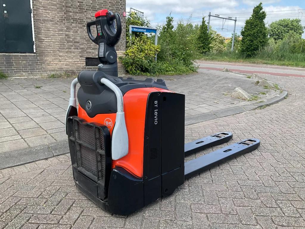 BT LPE200 2000KG 1.60LEPELS PALLETWAGEN / HEFTRUCK, Articles professionnels, Machines & Construction | Chariots élévateurs & Transport interne