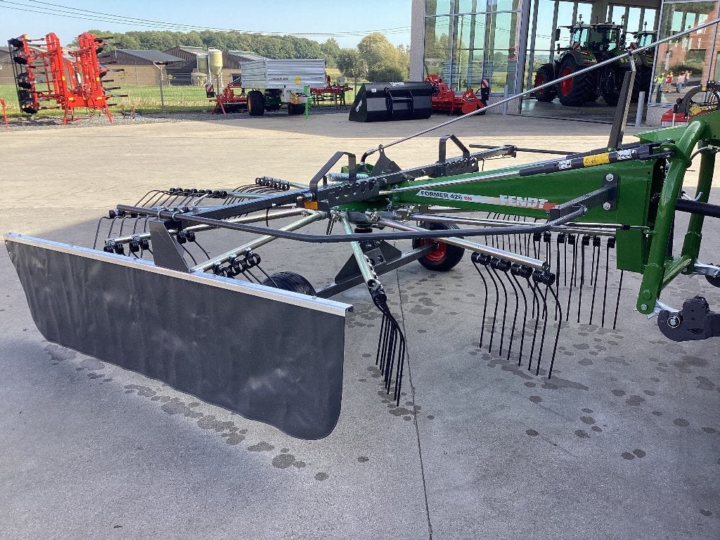 Nieuwe Fendt Former 426DN hark, Zakelijke goederen, Ophalen, Fendt