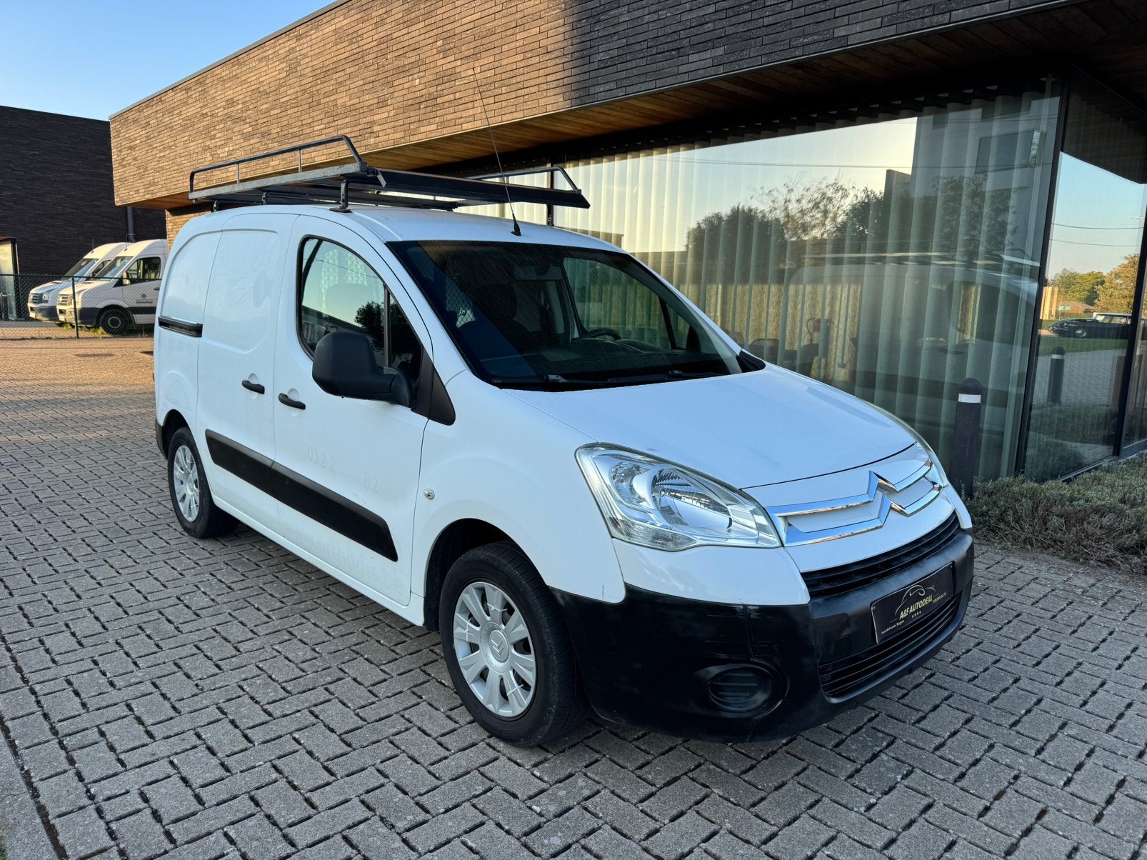 CITROËN BERLINGO LICHTE VRACH –3 ZIT–AIRCO–DAKDRAGER–GEKEURD, Autos, Achat, Citroën, Boîte manuelle, Noir