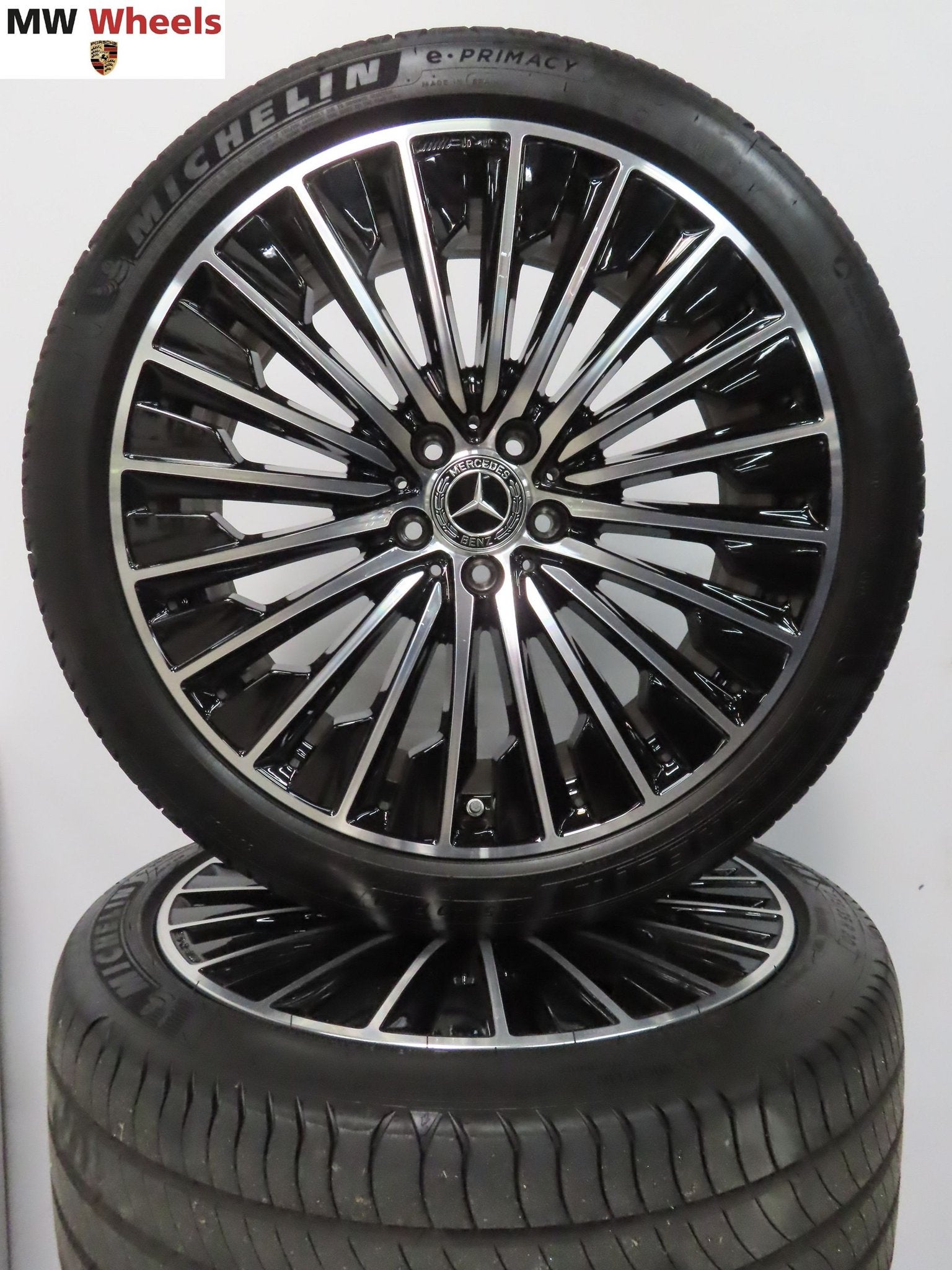 Mercedes E klasse W214 AMG 20 inch velgen met zomerbanden, Autos : Pièces & Accessoires, Pneus et Jantes, 245 mm, Véhicule de tourisme