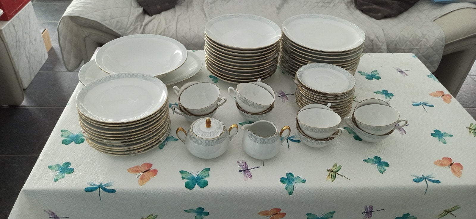 mooi servies, Enlèvement