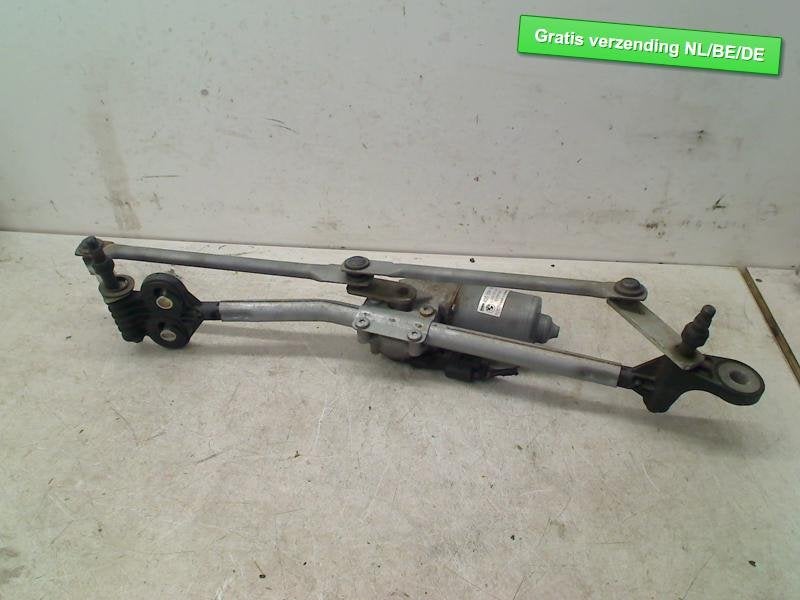 MOTEUR + TRINGLERIE ESSUIE GLACE AVANT BMW X6 (E71 / E72), Utilisé, BMW, Petuelring 130
80809  München, DE, Bayerische Motoren Werke AG