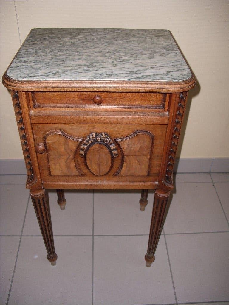 antiek nachtkastje, 70 cm ou plus, Comme neuf, Moins de 45 cm, Enlèvement
