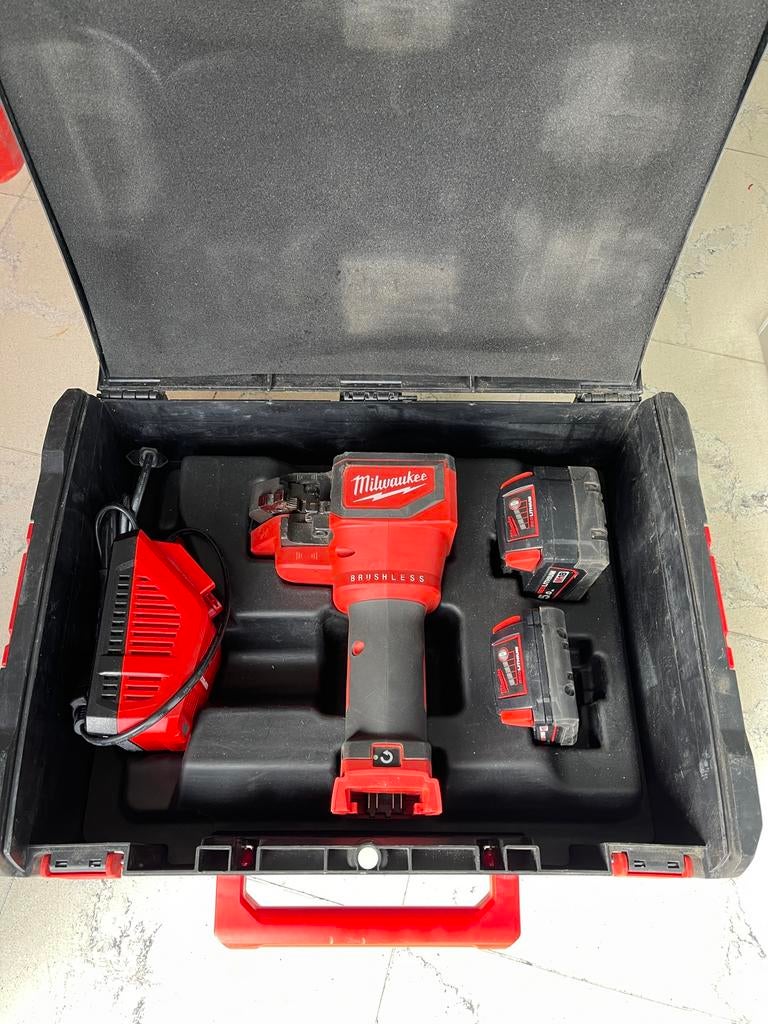 Milwaukee M18 BLTRC borstelloze draadstangsnijder., Doe-het-zelf en Bouw, Gereedschap | Boormachines, Ophalen of Verzenden, Zo goed als nieuw