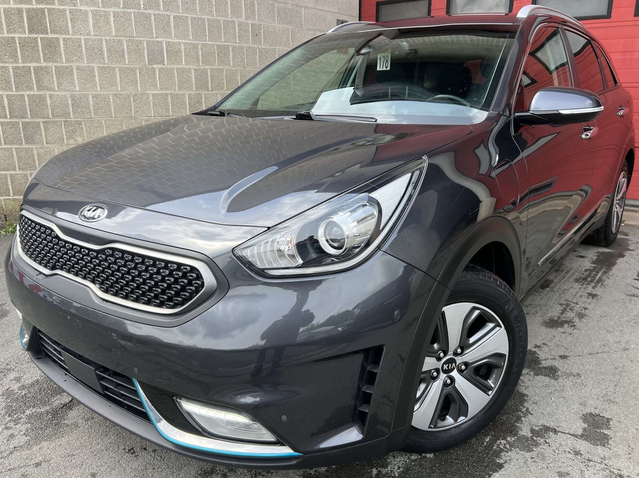 Kia Niro PHEV 1.6 GDi Fusion DCT + CAMÉRA + NAVIGATION, Auto's, Kia, Automaat, 105 pk, Gebruikt, Leder
