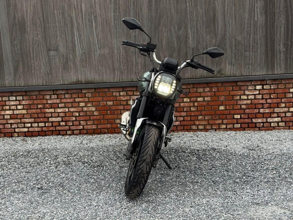 voge 300AC/2021/3700km/led/1e eigenaar/belgisch/18,20kw, Motoren, 292 cc, Bedrijf, Minimaal motorrijbewijs A2, Voge