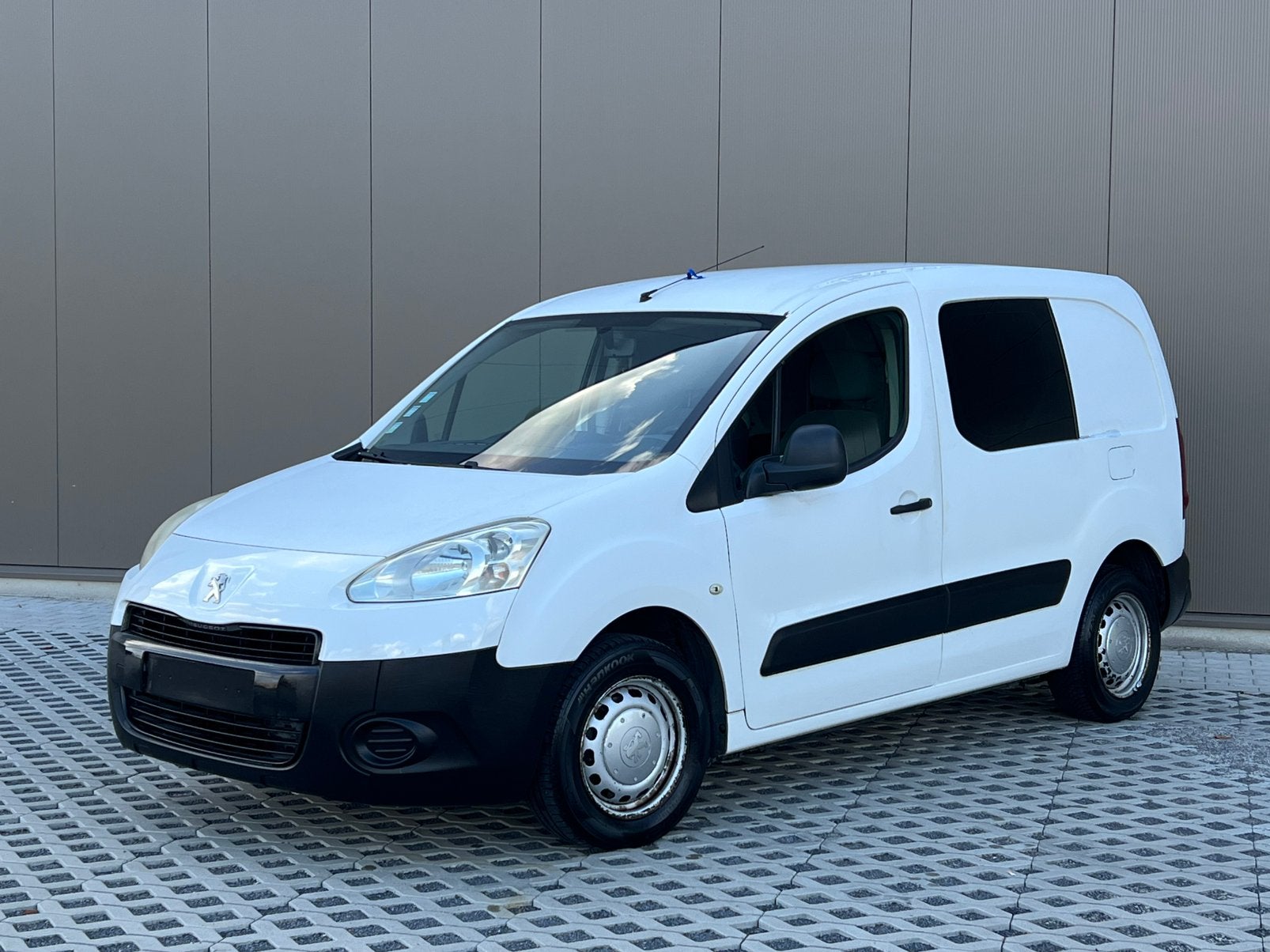 Peugeot Partner 1.6 Diesel 2012 232.000 Euro5, Auto's, Peugeot, Euro 5, Bedrijf, 5 deurs, Te koop