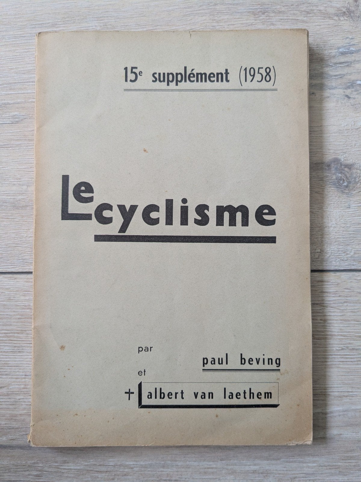 Livre Le Cyclisme Annuaire International 1958, Enlèvement ou Envoi, Utilisé, Course à pied et Cyclisme