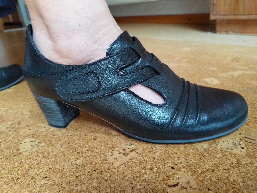 Zwarte lederen damesschoenen merk WOLKY, Wolky, Zwart, Ophalen of Verzenden, Zo goed als nieuw