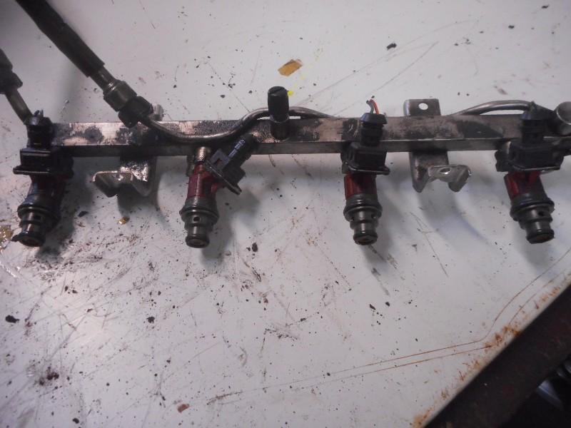 INJECTOR BRANDSTOF 4 injectoren plus galerij 9-5 (YS3E), Auto-onderdelen, Gebruikt, Saab