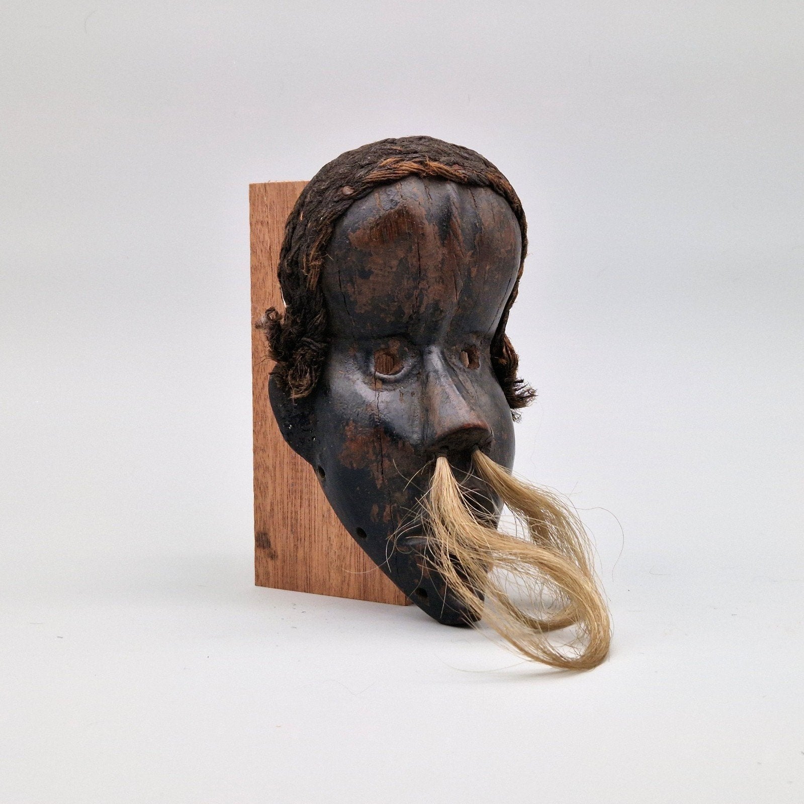 Ancien Masque Dan / Bassa, Bois, Masque