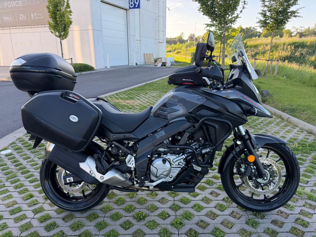 SUZUKI V-STROM DL650 * GARANTIE * 2021 * 9.800 km, Motoren, Motoren | Suzuki, S, Occasion, Motorrijbewijs A, Bedrijf