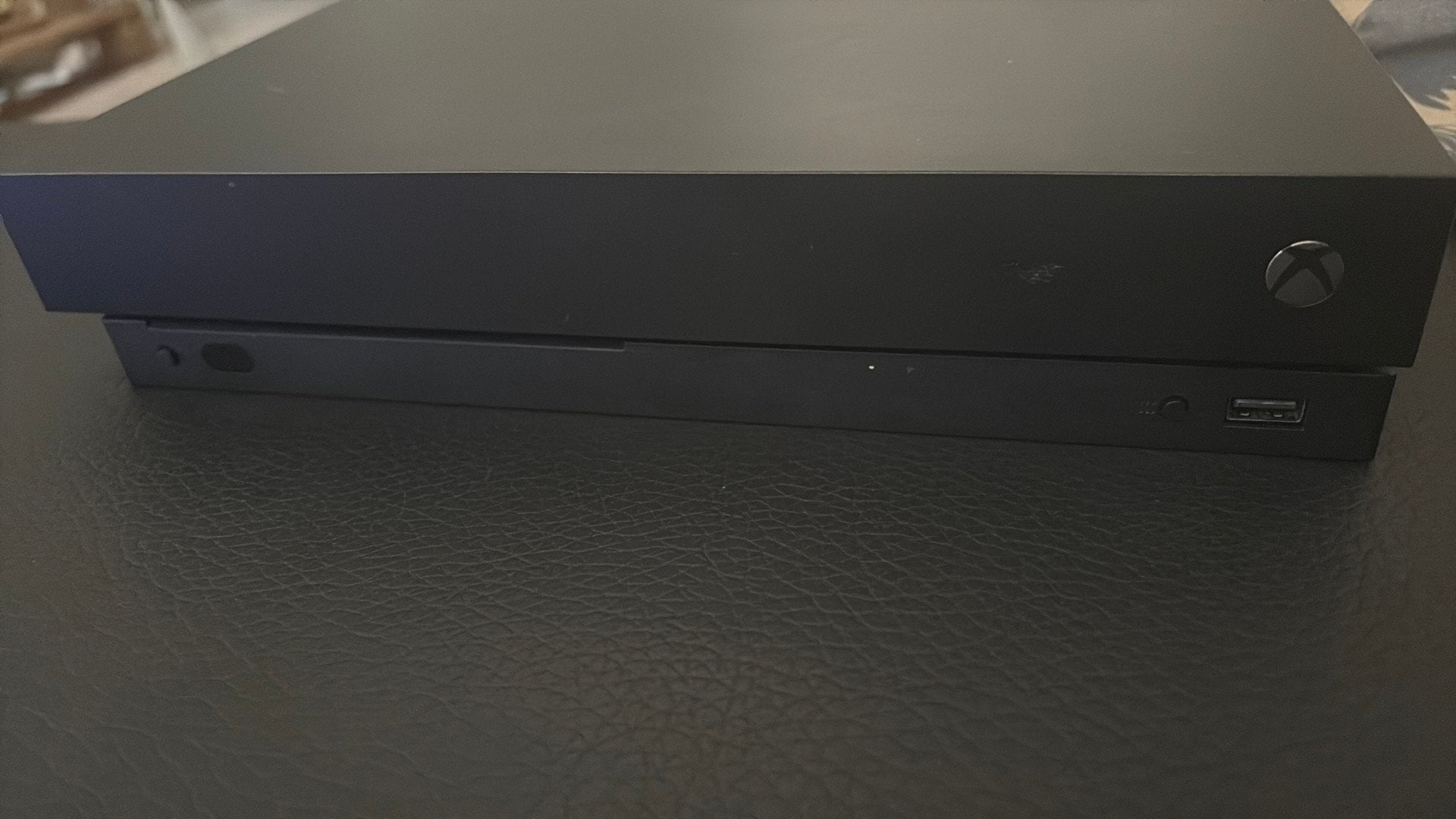 Xbox one x +manette, Games en Spelcomputers, Spelcomputers | Xbox One, Ophalen, Zo goed als nieuw, Xbox One