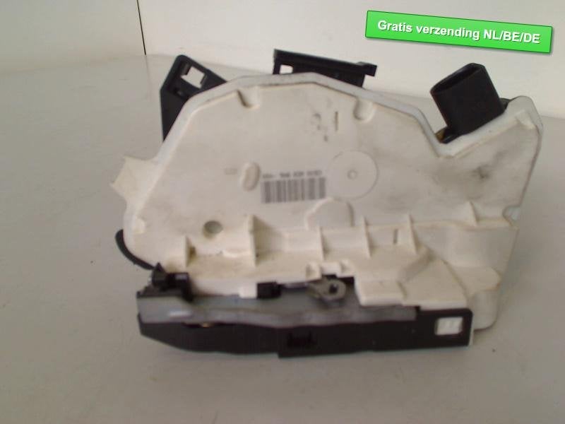 SERRURE DE PORTE ARRIÈRE GAUCHE Tiguan (5N1 / 2), Arrière, Volkswagen, Volkswagen AG, Utilisé
