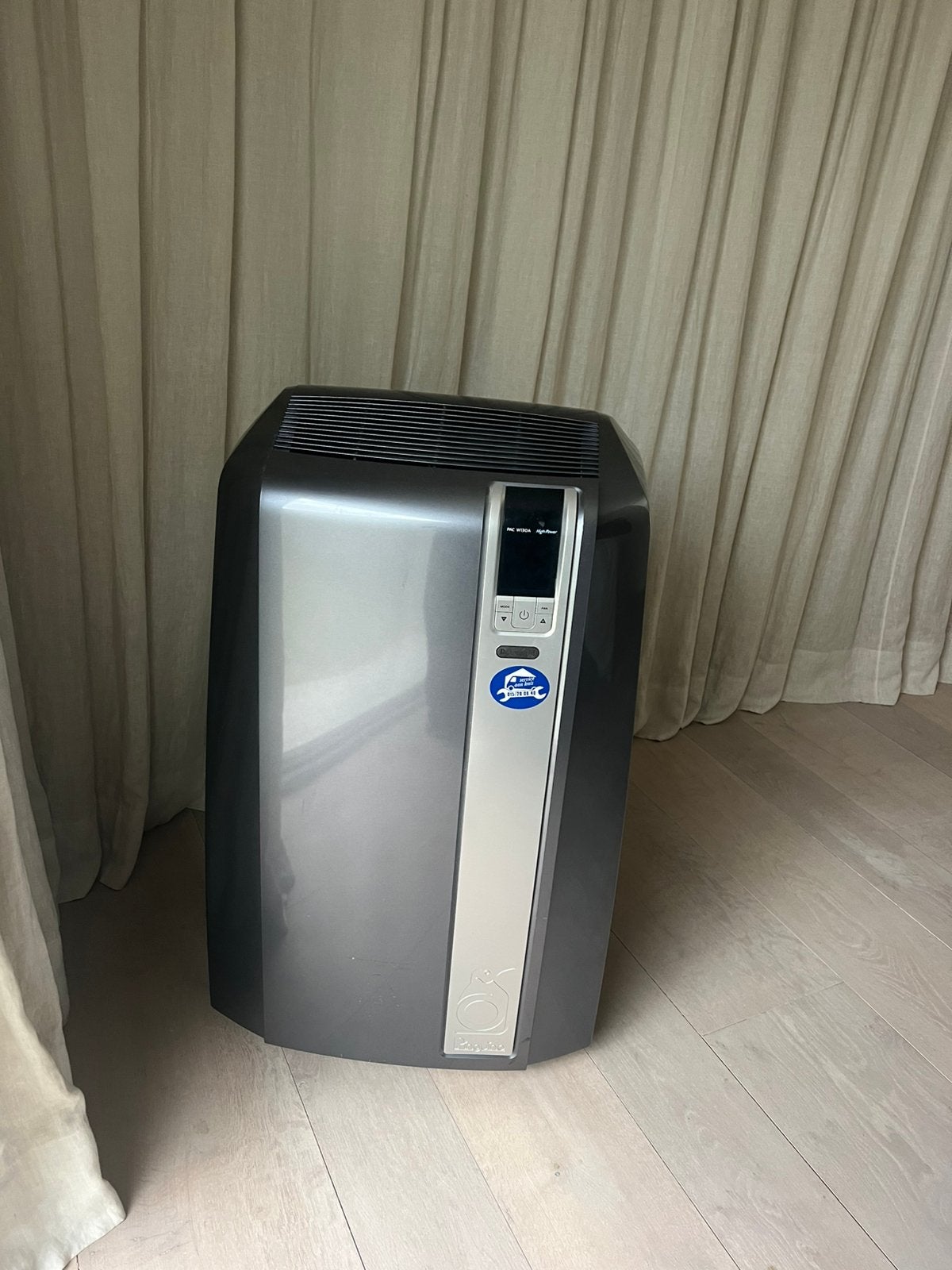 Mobiele airco van De Longhi, Electroménager, Comme neuf, Enlèvement, Refroidissement et Déshumidification, 100 m³ ou plus grand