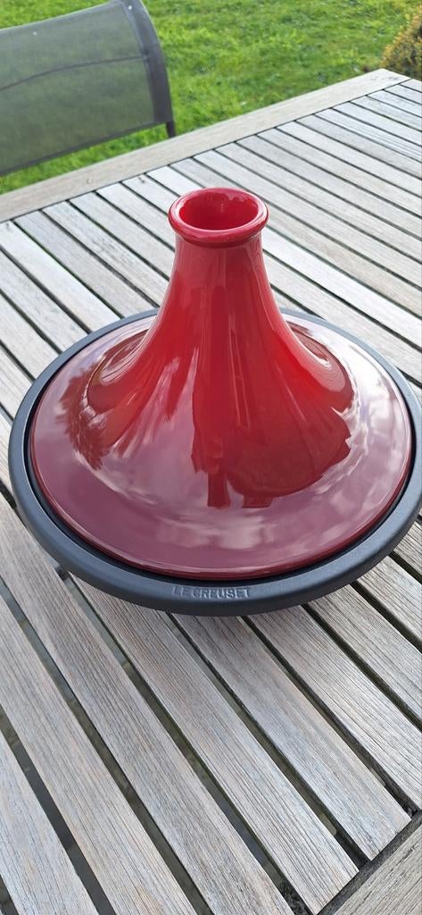 Tajine Le Creuset 31cm NIEUW, Gietijzer, Nieuw, Ophalen of Verzenden, Keramische plaat