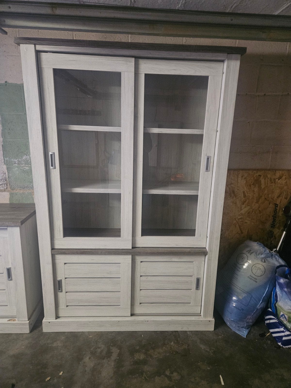 Voir les photos, Maison & Meubles, Armoires | Vitrines, Enlèvement