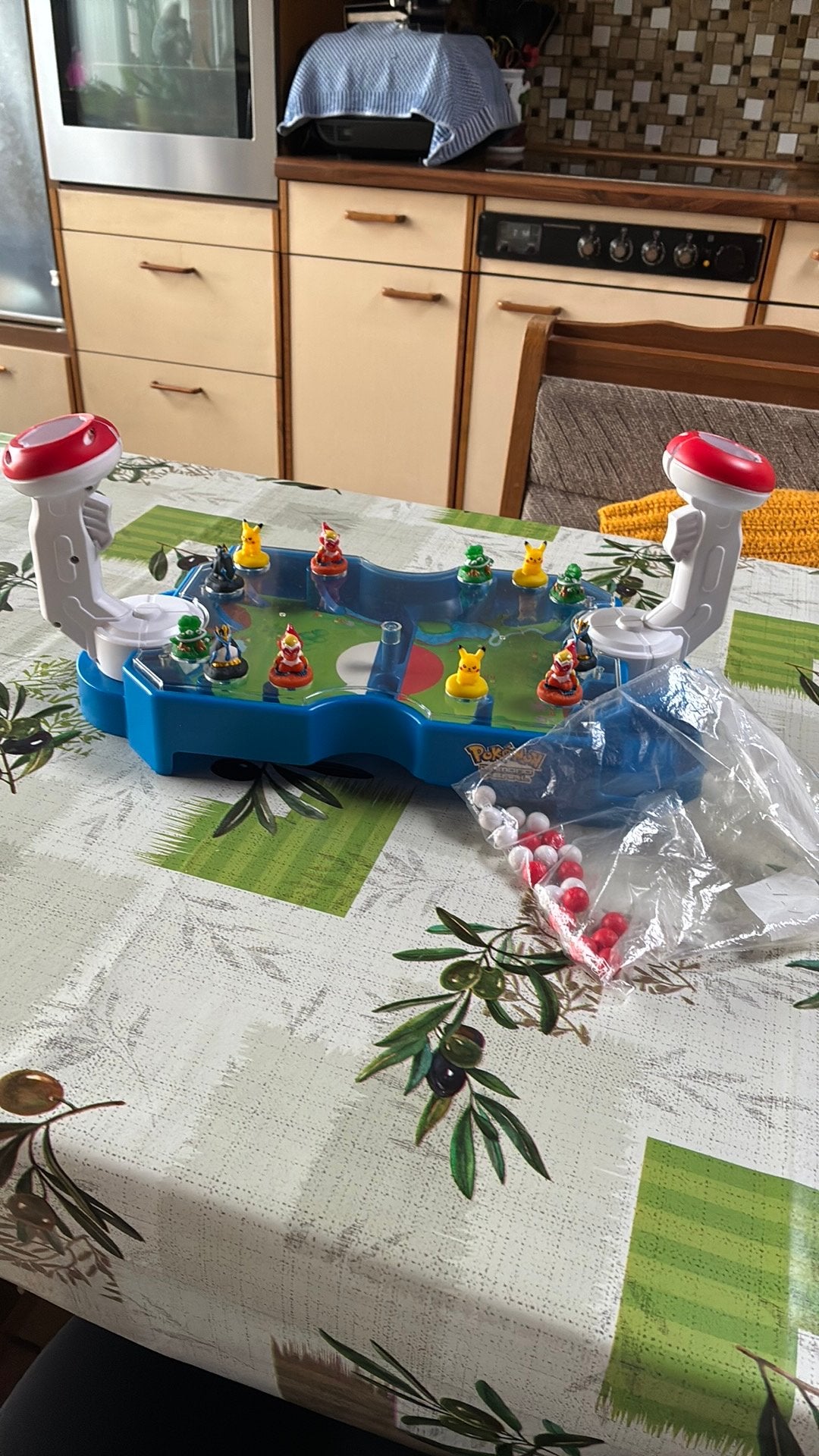 Pokemon spel, Hobby en Vrije tijd, Ophalen, Zo goed als nieuw