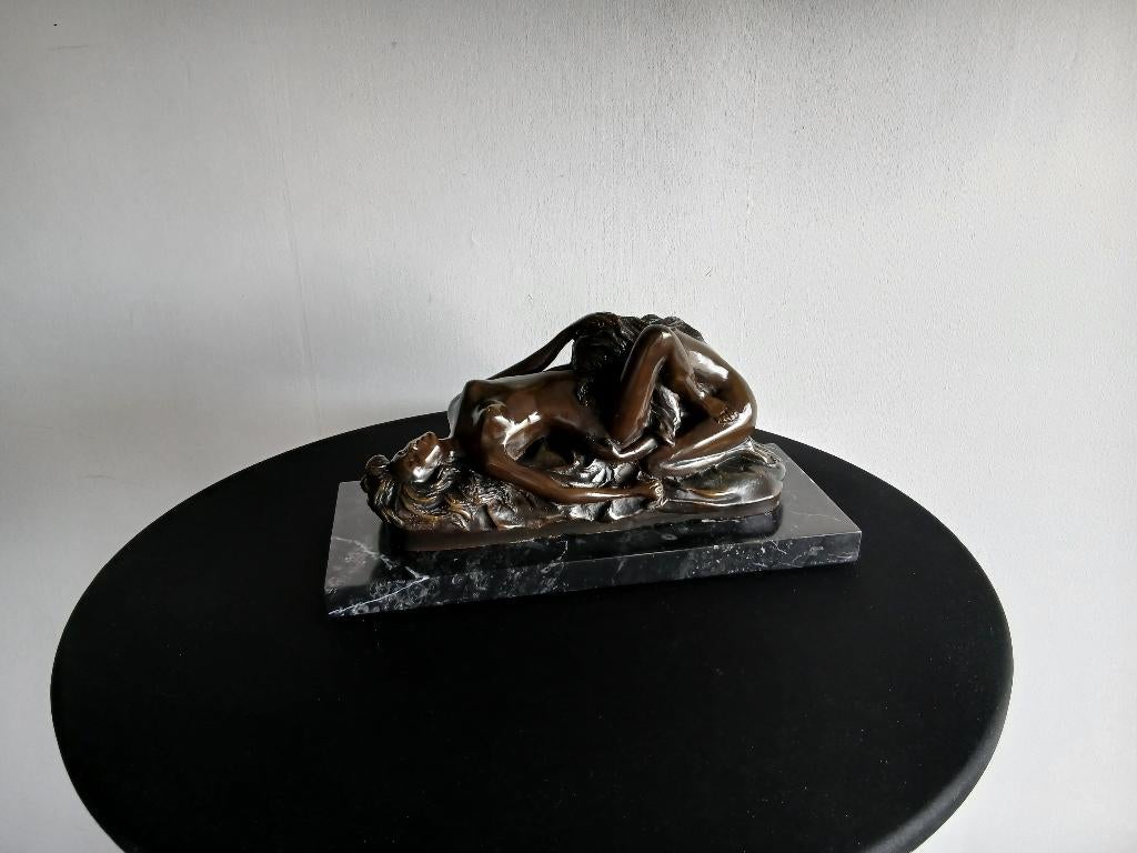 Statue en bronze de Jef Lambeaux, Enlèvement ou Envoi, Patiné, Brons, Statue