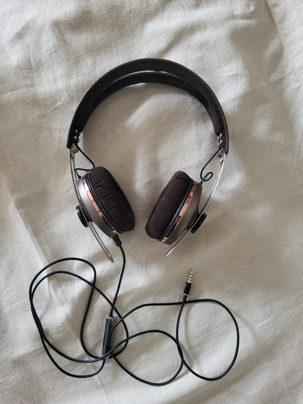 Casque Sennheiser Momentum On-Ear filaire – excellent état, Audio, Tv en Foto, Hoofdtelefoons, Ophalen of Verzenden, Sennheiser