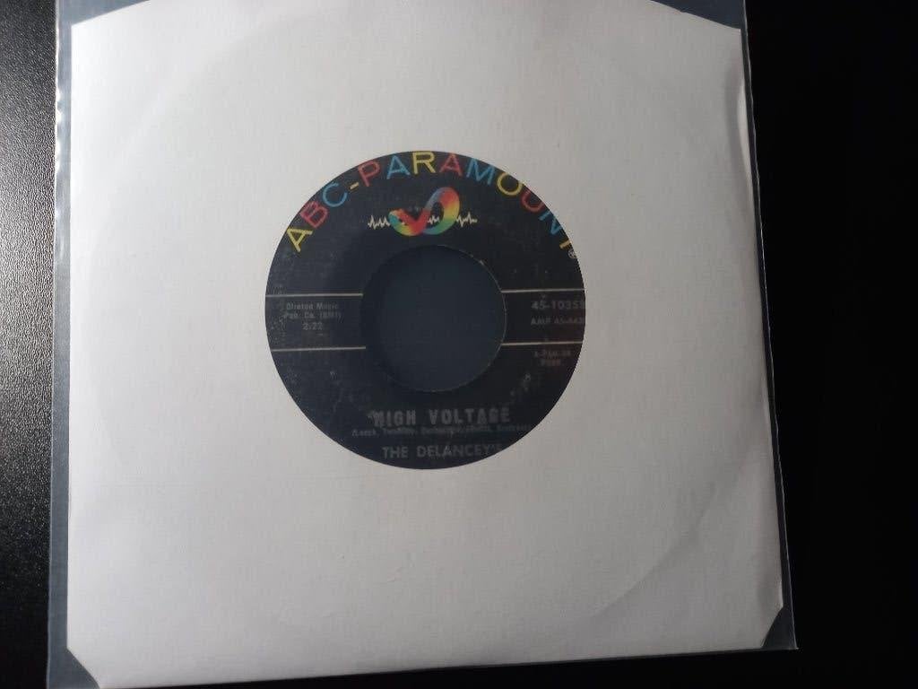 The Delancey's - High Voltage / The Scratch"Rock,tittyshaker, Gebruikt, 7 inch, Ophalen of Verzenden, Beschermende buitenhoes