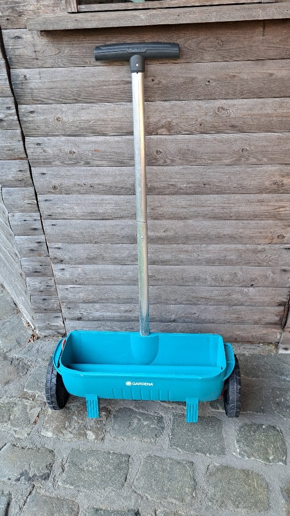 Gardena Strooiwagen  10L goede staat ,zout vetting allerlei, Tuin en Terras, Ophalen