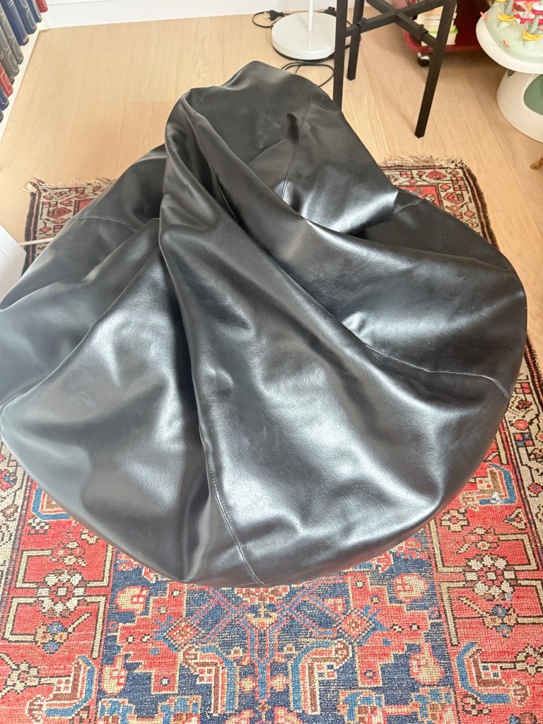 Zwarte zitzak uit de jaren ‘70, Huis en Inrichting, Zitzakken, Ophalen, Zo goed als nieuw, Zwart, Zitzak