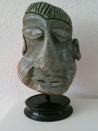 "KOP"- surrealistisch beeld uit harde steen - uniek  werk., Ophalen, Brutalistisch, 20 - 50 cm, Steen of Keramiek