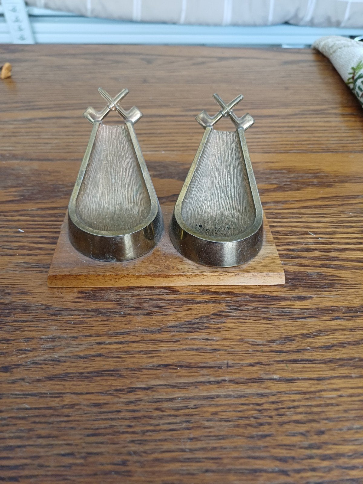 Double repose-pipe vintage SOVENO en métal et bois, 10 cm, Autres marques, Comme neuf, Autres types
