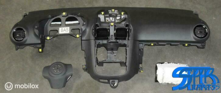 Airbagset Opel Corsa D FACELIFT ('11-'15) DASHBOARD AIRBAGS, Gebruikt, Opel, Ophalen of Verzenden, Opel