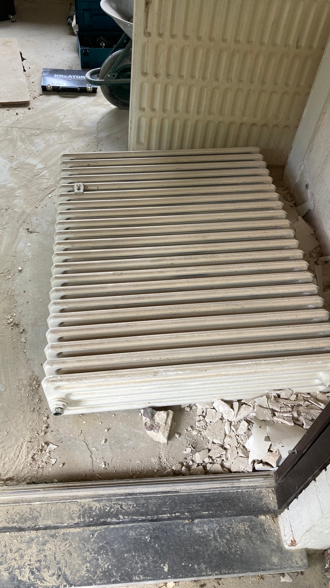Gietijzeren radiator, Ophalen, Zo goed als nieuw, Radiator