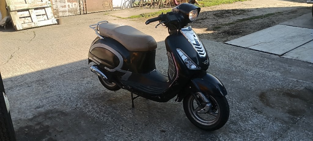 Razzo scooter YY50QT,  B, voor opmaak of onderdelen., Vélos & Vélomoteurs, Enlèvement, Utilisé, Autres marques