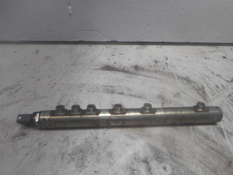 RAMPE D'INJECTION BMW 7 serie (E65 / E66 / E67) (779249103), Autos : Pièces & Accessoires, Systèmes à carburant, BMW, Utilisé