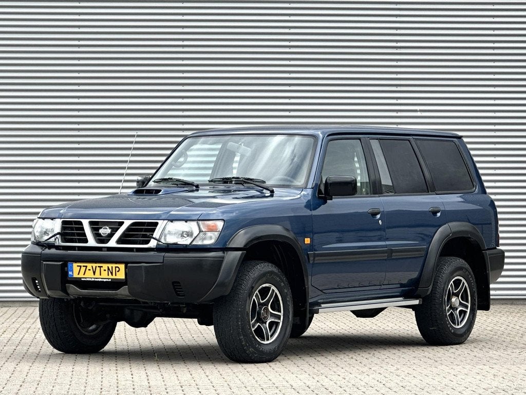 Nissan Patrol GR 3.0 Di Comfort voll B-stijl grijs kenteken, Auto's, Nissan, 2430 kg, Stof, Gebruikt, 4 cilinders